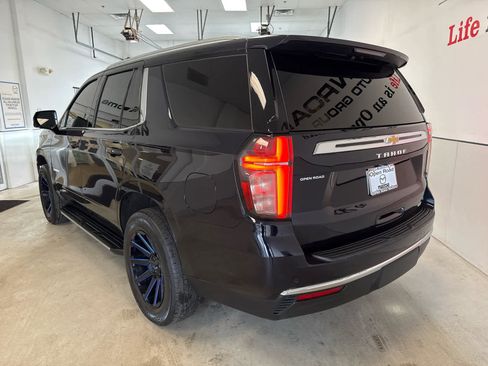 Used 2022 Chevrolet Tahoe LT w/ LT Signature Package image 3