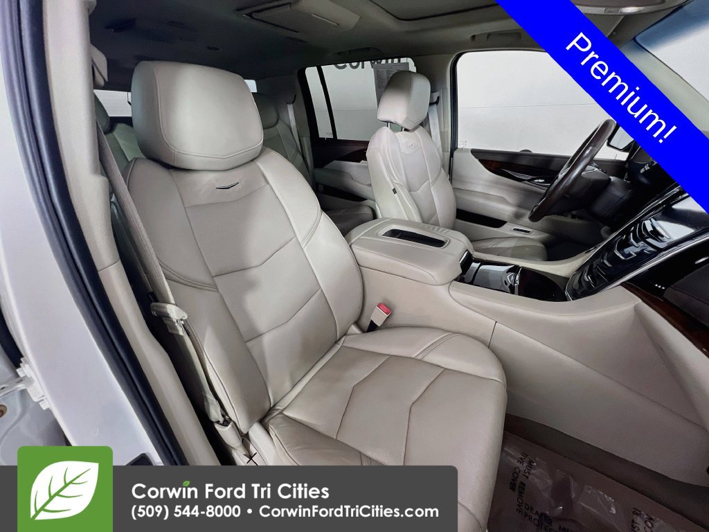 Used 2015 Cadillac Escalade ESV Premium AWD/4WD image 18