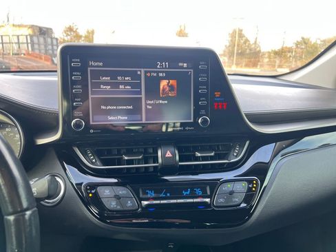 Used 2021 Toyota C-HR Limited image 21