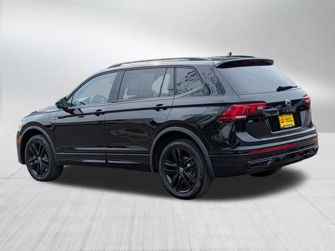 Used 2022 Volkswagen Tiguan SE R-Line AWD/4WD image 5