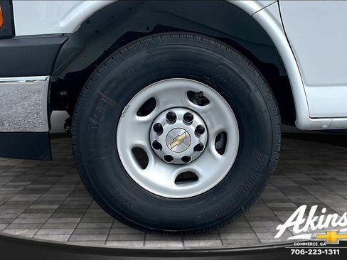 New 2025 Chevrolet Express 3500 w/ Power Convenience Package image 17