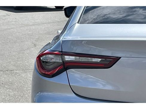 Used 2023 Acura TLX w/ Technology Package image 45