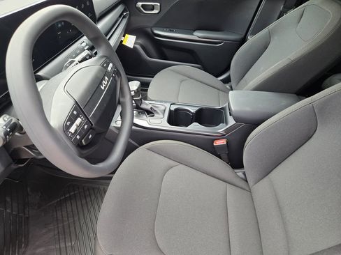 New 2026 Kia K4 FWD image 10