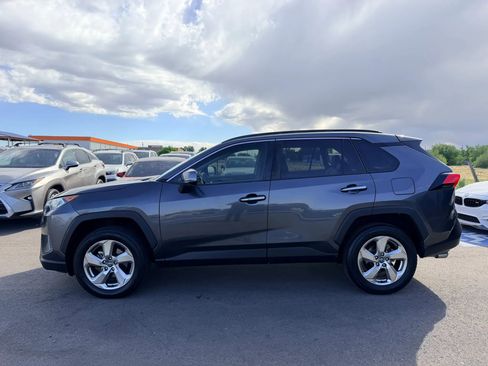 Used 2021 Toyota RAV4 Limited AWD/4WD image 7