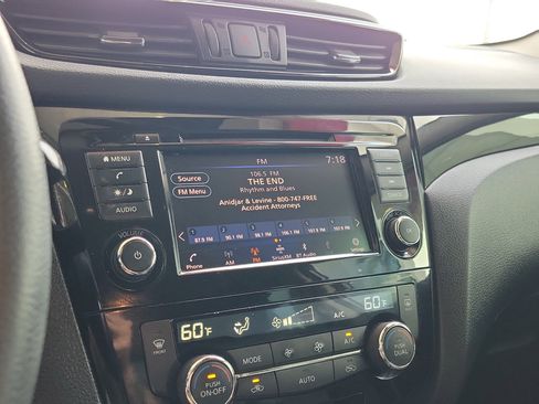 Used 2019 Nissan Rogue Sport SV image 21