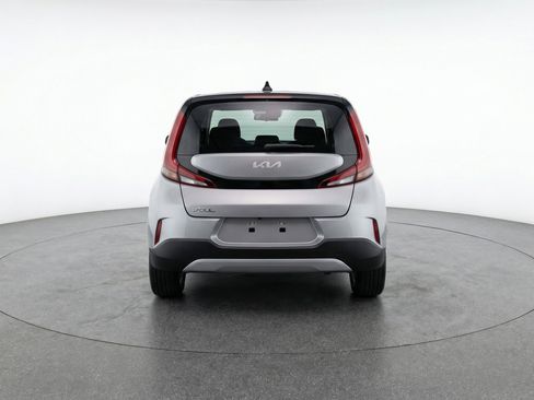 Used 2025 Kia Soul LX w/ LX Technology Package image 7