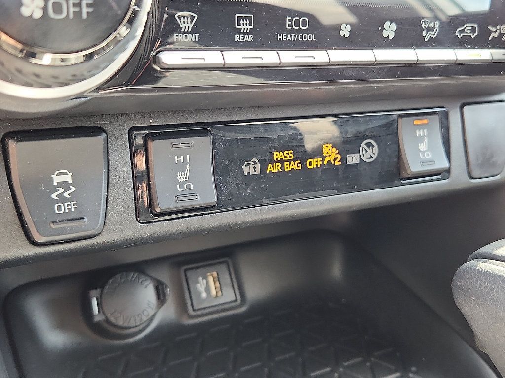 Certified 2023 Toyota RAV4 XLE w/ XLE Grade Weather Package AWD/4WD image 27