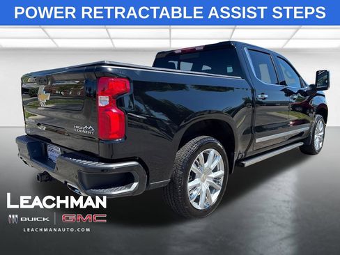 Used 2026 Chevrolet Silverado 1500 High Country w/ High Country Premium Package AWD/4WD image 3