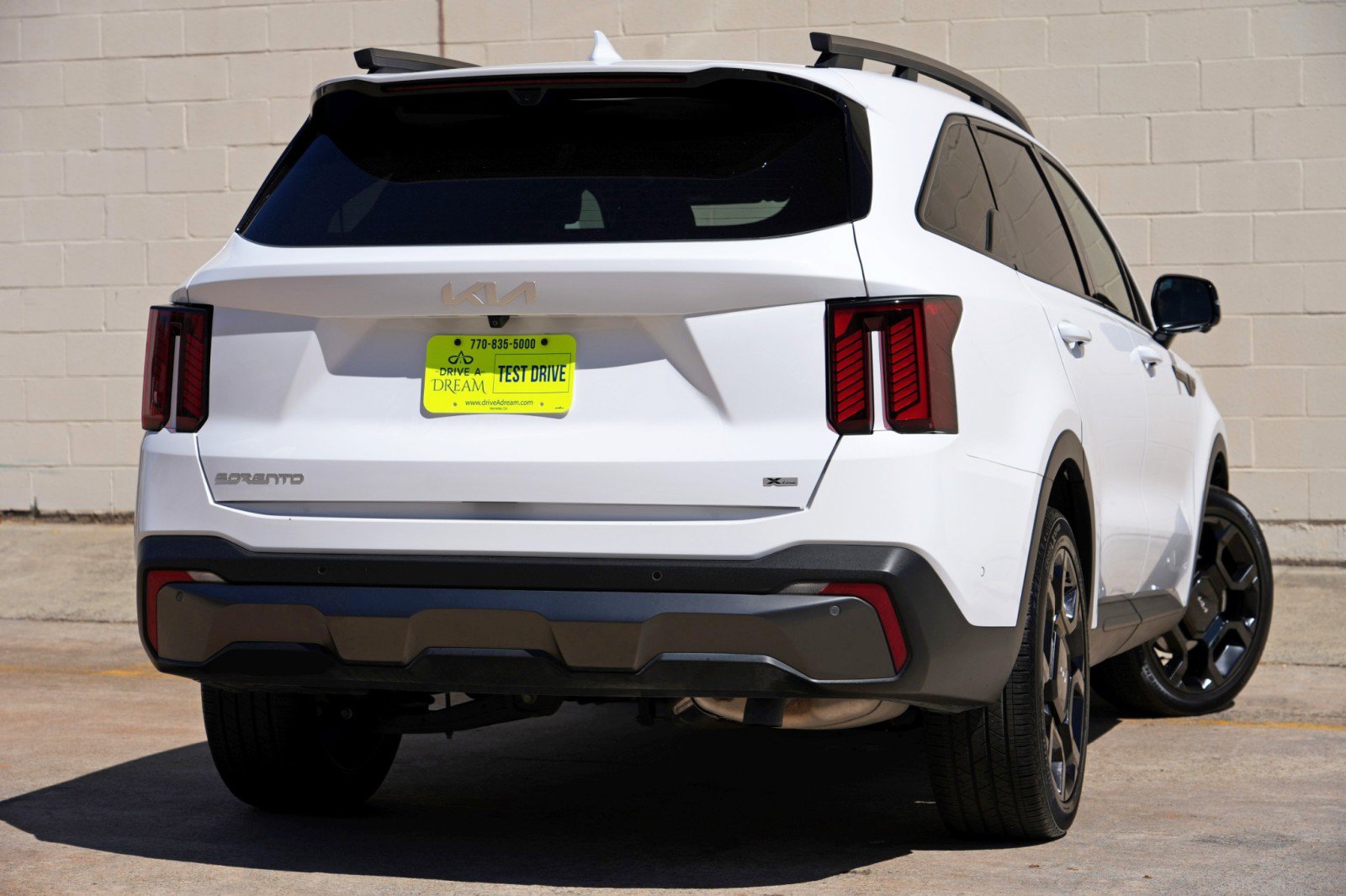 Used 2024 Kia Sorento SX Prestige w/ Sage Leather Package AWD/4WD image 5