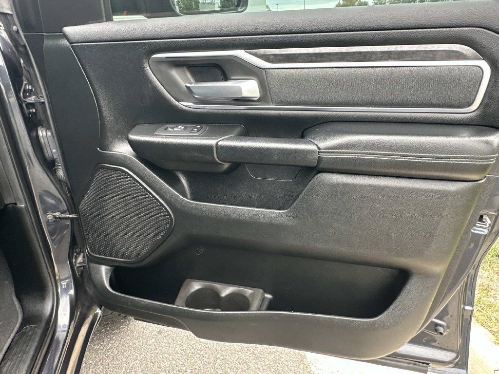 Used 2019 RAM 1500 Big Horn AWD/4WD image 12