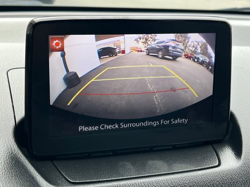 Certified 2020 Toyota Yaris LE image 19