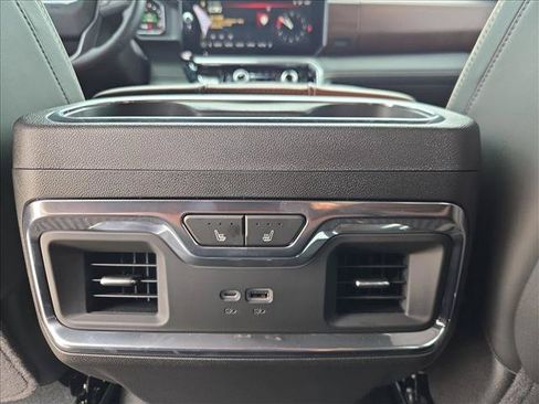 Used 2026 GMC Sierra 1500 Denali Ultimate AWD/4WD image 16