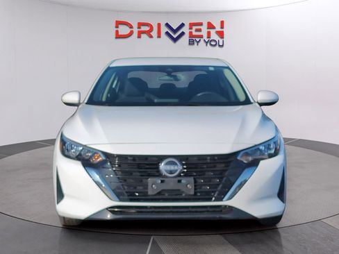 Used 2024 Nissan Sentra S FWD image 8