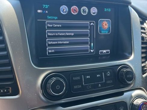 Used 2018 Chevrolet Suburban LT AWD/4WD image 54
