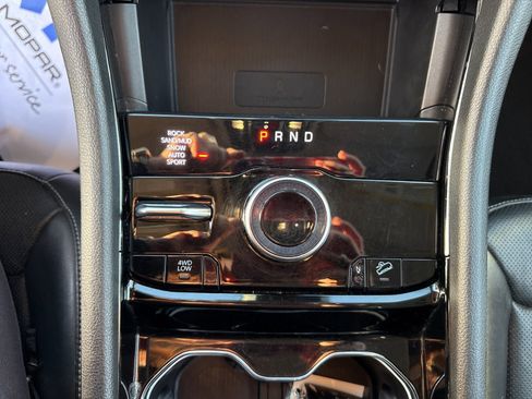 Used 2022 Jeep Grand Cherokee Limited w/ Luxury Tech Group II image 20