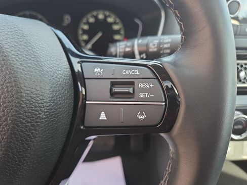 Used 2024 Honda Civic EX-L image 19