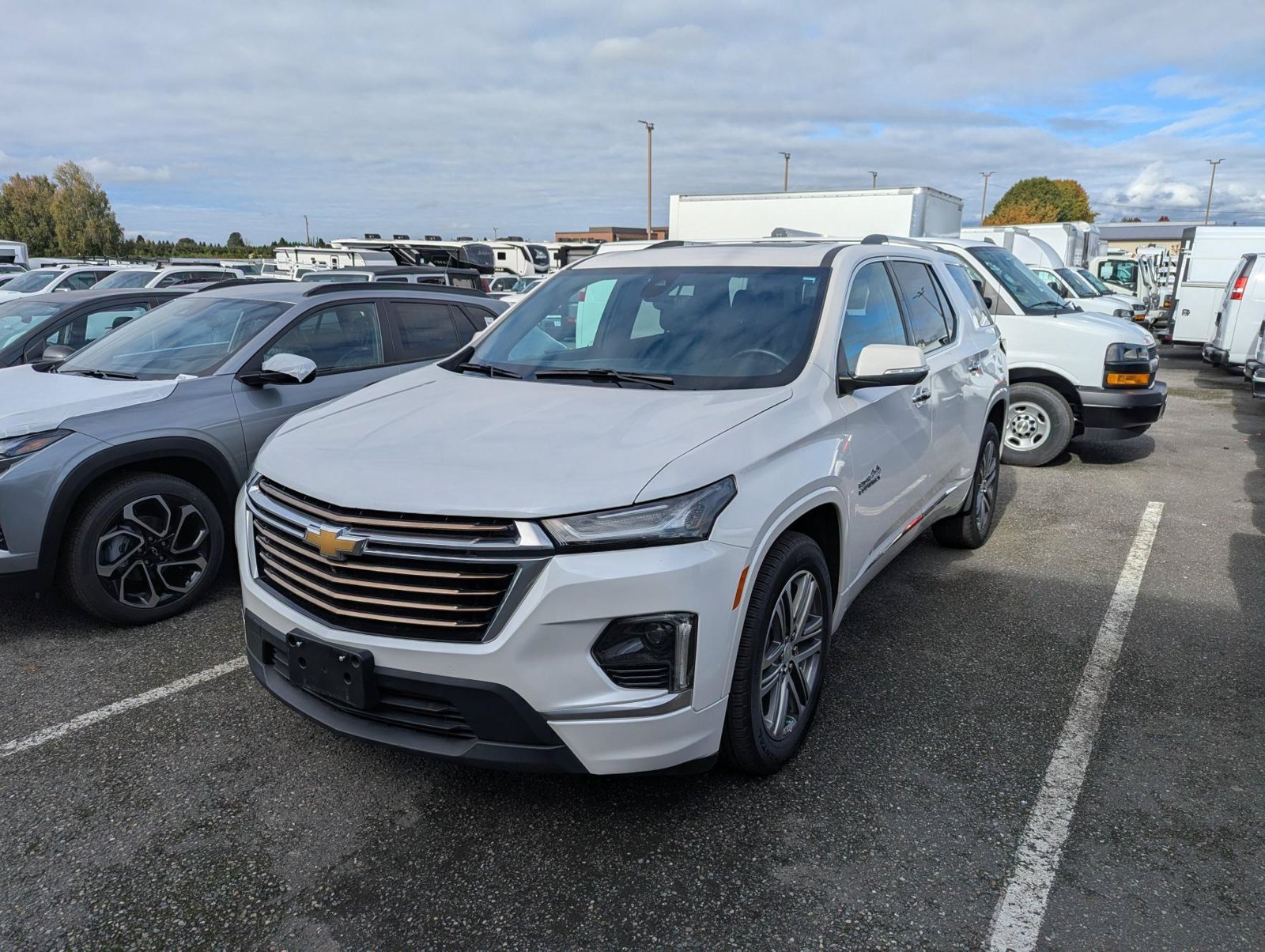 Used 2023 Chevrolet Traverse High Country AWD/4WD image 1