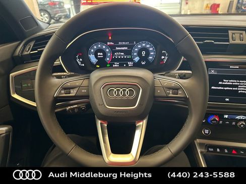 New 2025 Audi Q3 2.0T Premium image 16