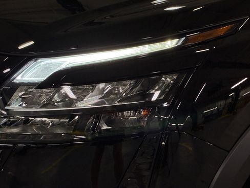 New 2026 Nissan Pathfinder SV w/ Cargo Package AWD/4WD image 29