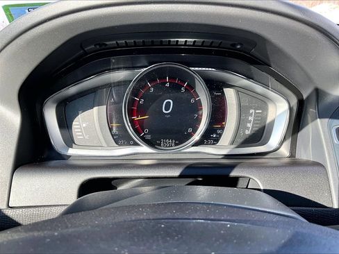 Used 2016 Volvo XC60 T6 w/ Climate Package image 18