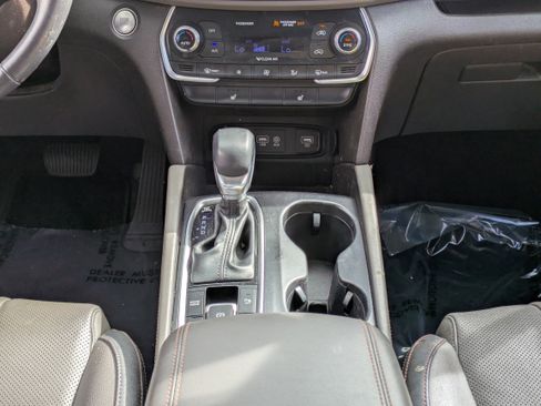 Used 2019 Hyundai Santa Fe Limited image 20