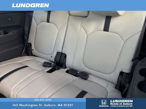 New 2026 Honda Pilot Touring image 22