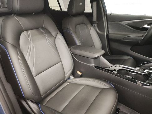New 2026 Buick Envista Sport Touring FWD image 9