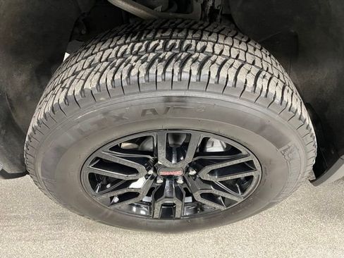 Used 2024 GMC Sierra 1500 Elevation w/ Elevation Premium Package AWD/4WD image 13