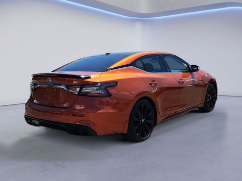 Used 2019 Nissan Maxima SR w/ Premium Package FWD image 3
