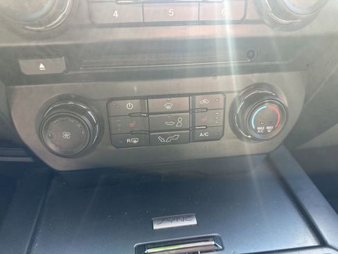 Used 2018 Ford F150 XLT w/ Equipment Group 302A Luxury RWD image 11