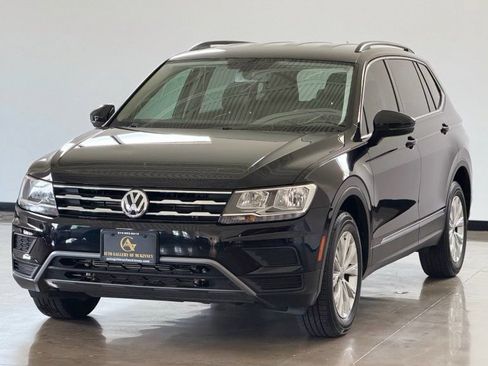 Used 2018 Volkswagen Tiguan SE FWD image 3