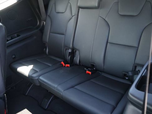 Certified 2022 Kia Telluride EX w/ EX Premium Package AWD/4WD image 17