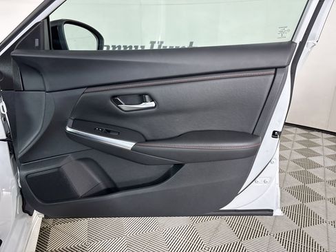 Used 2024 Nissan Sentra SR image 26