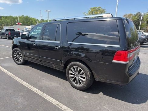 Used 2016 Lincoln Navigator L Select image 1