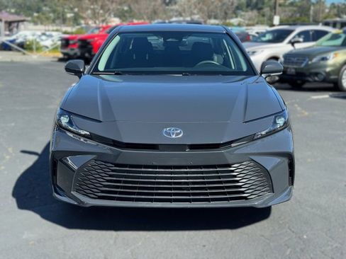 Used 2025 Toyota Camry LE image 2