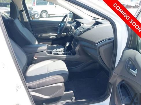 Used 2018 Ford Escape SE AWD/4WD image 5