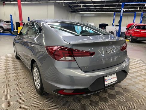 Used 2019 Hyundai Elantra SE w/ Cargo Package FWD image 6