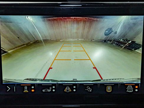 Used 2025 GMC Sierra 2500 AT4X image 23