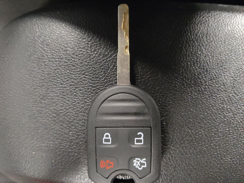 Used 2019 Ford Fiesta SE FWD image 32
