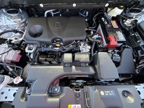 Certified 2025 Toyota RAV4 XLE w/ Convenience Package FWD image 18