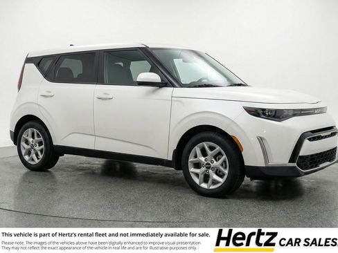 Used 2025 Kia Soul LX w/ LX Technology Package image 1