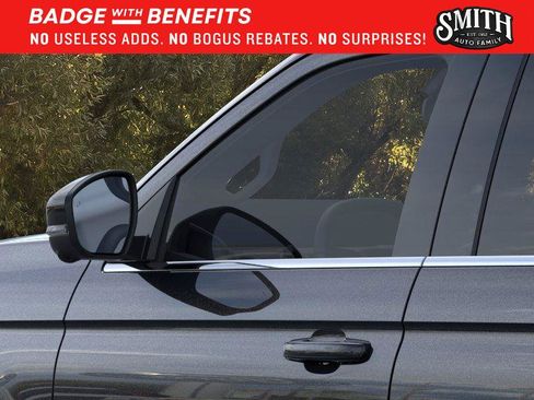 New 2025 Ford Expedition Active RWD image 21