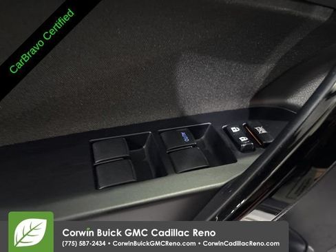 Used 2018 Toyota Corolla iM w/ Carpet Mat Package (TMS) FWD image 13