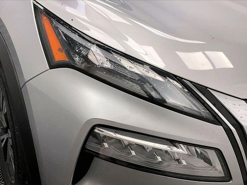 Used 2021 Nissan Rogue SV image 22