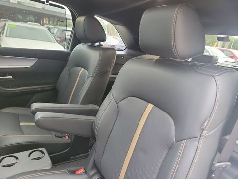 Certified 2025 MAZDA CX-90 3.3 Turbo S w/ Premium Package image 13