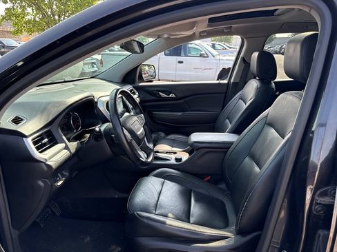 Used 2017 GMC Acadia SLT FWD image 17