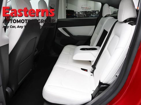 Used 2021 Tesla Model Y Long Range image 17