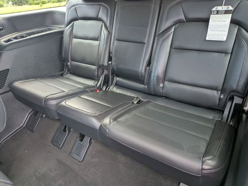 Used 2025 Lincoln Navigator Reserve AWD/4WD image 21