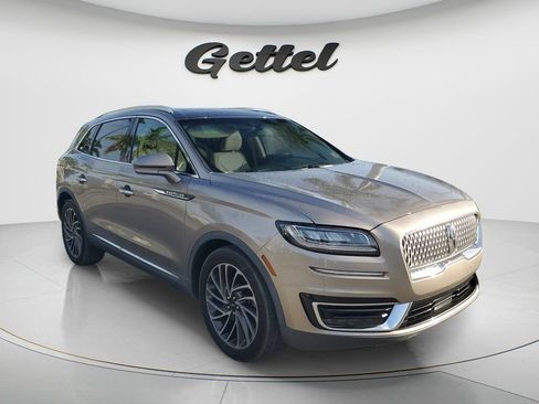 Used 2019 Lincoln Nautilus Reserve w/ Driver Assistance Package FWD image 3