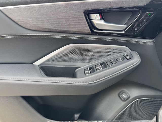 Certified 2026 Acura MDX w/ Advance Package AWD/4WD image 14